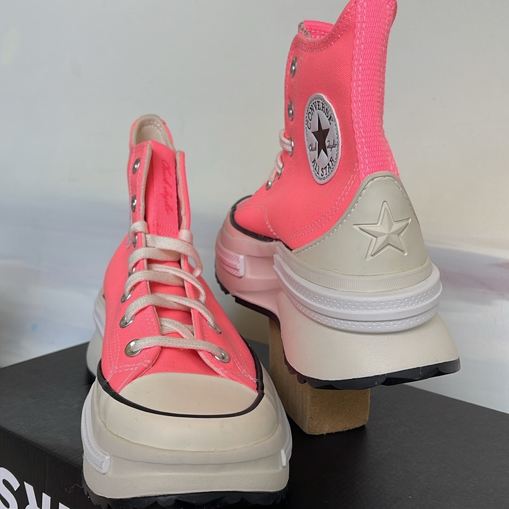 Converse WMNS CTAS A05012C
RUN STAR LEGACY CX HI ELECTRIC BLUSH/EGRET/BLACK - Picture 11 of 16
